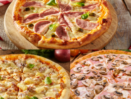 Набор из трех пицц: Гавайская 30 см, Оптима 30 см и Пицца с ветчиной и грибами 30 см